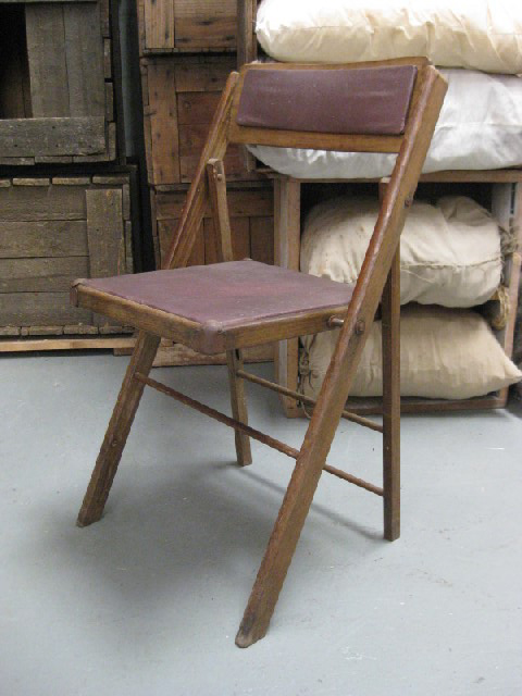 CHAIR, Folding Timber - Maroon Padding